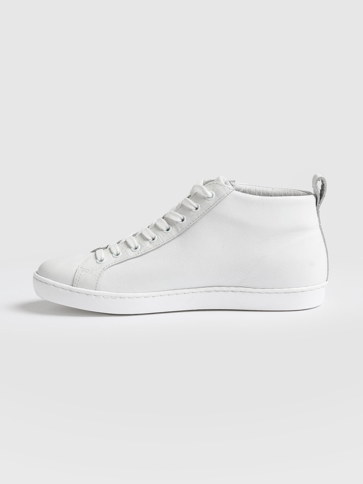 Hoxton Trainer White Croc - Women's Trainers | Saint + Sofia® EU